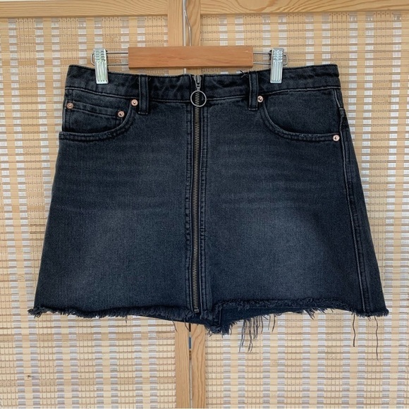 We the Free black denim full zipper up mini skirt, size 27 - Picture 2 of 9